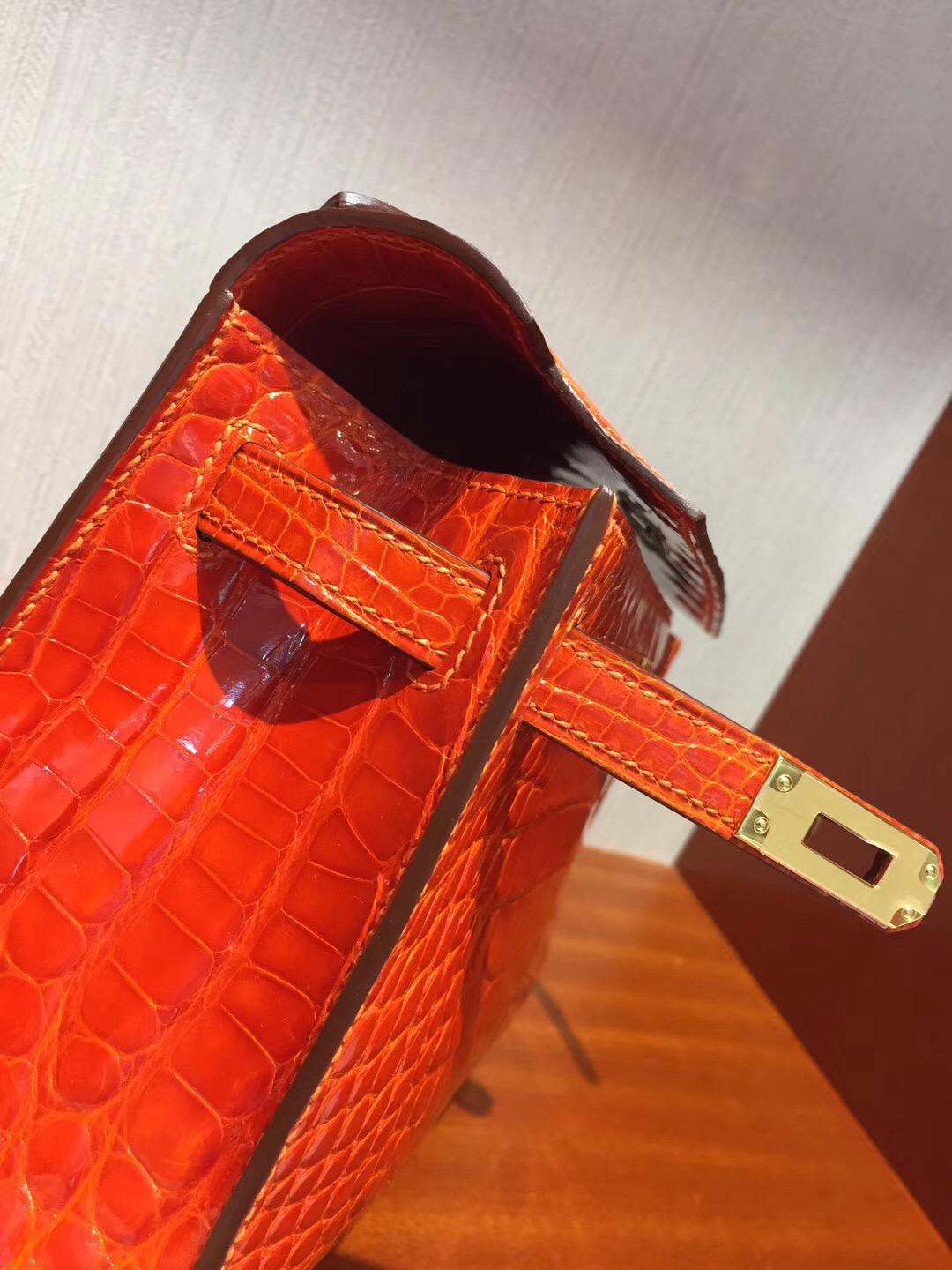 Canada Hermes MiniKelly pochette  8V罌粟橙Orange Poppy 亮面方塊鱷魚 金扣