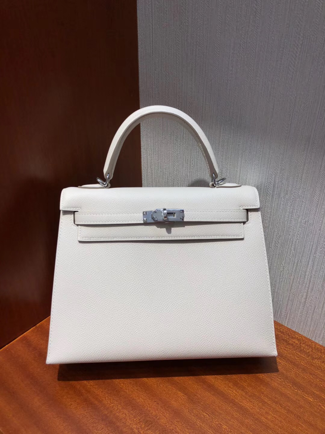 Canada Hermes Kelly bag 25 CK10奶昔白 Epsom牛皮 银扣