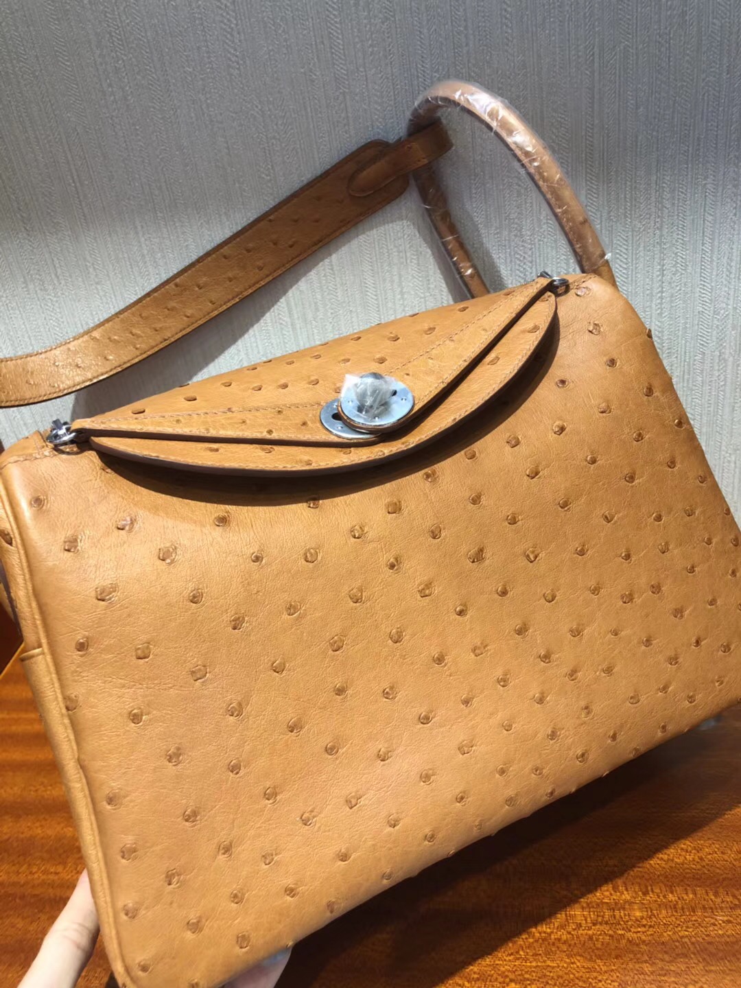 Hermes Lindy Bag 30cm Ostrich CK37金棕色 南非KK 鴕鳥皮