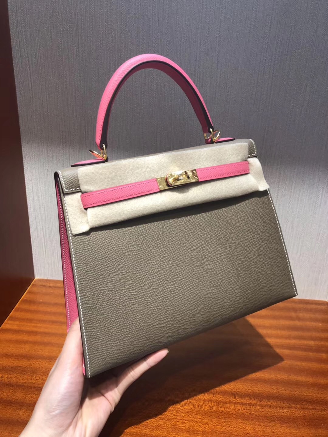 Malaysia Hermes Kelly Bag 25cm Epsom CK18大象灰/8w新唇膏粉金扣