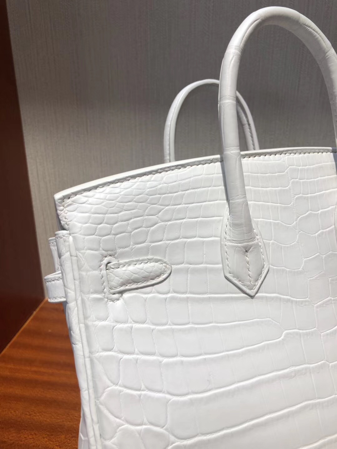 Malaysia HERMES Birkin Bag 25cm 01纯白 雾面两点 尼罗鳄鱼 银扣金屬