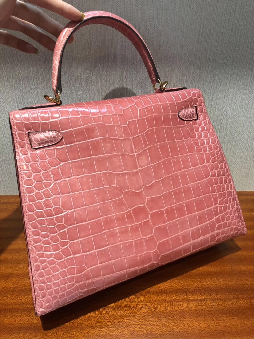 Singapore Hermes Kelly Bag 28cm L5 Crevette龍蝦粉亮面倒V 野生灣鱷