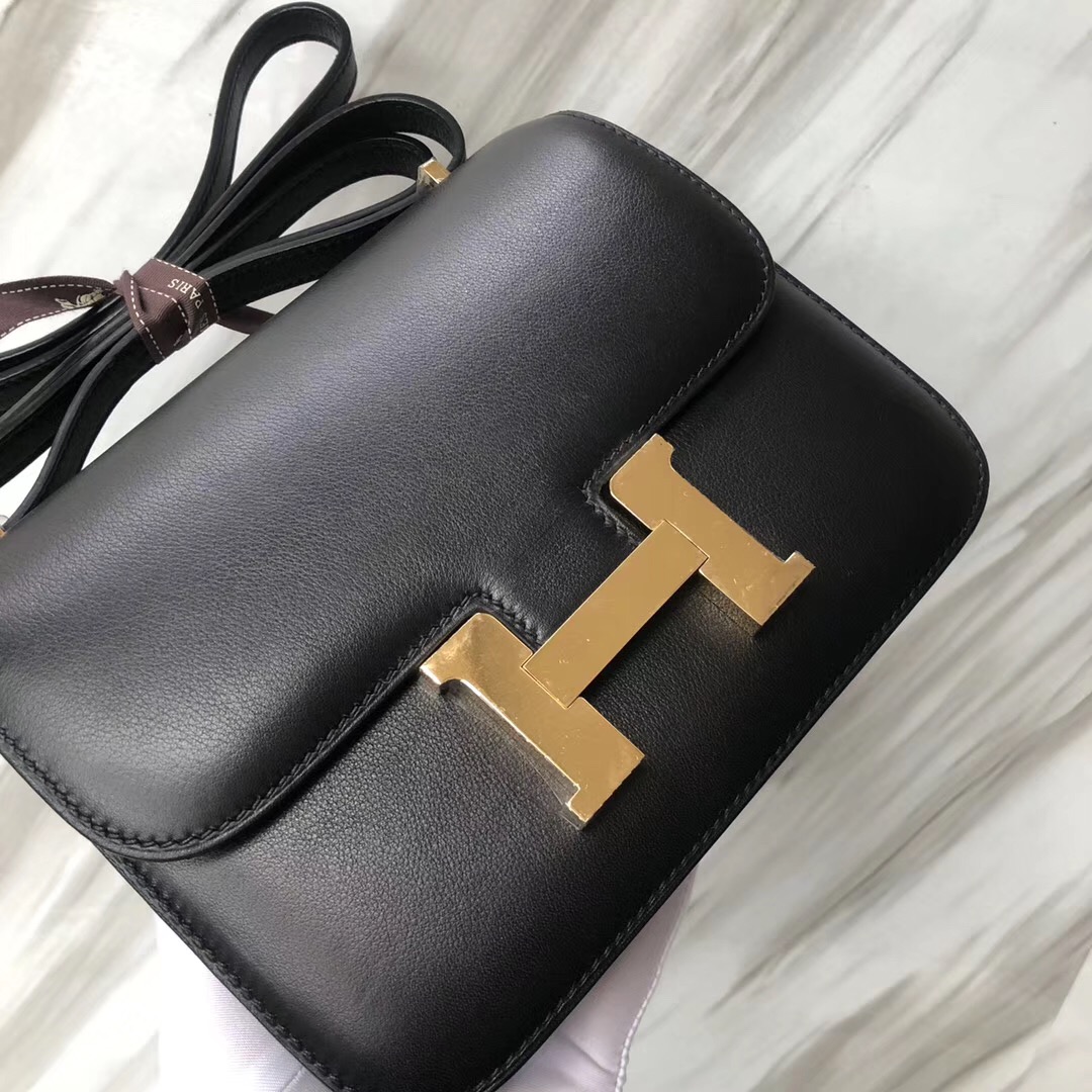 臺灣臺中Hermes Constance Price 19cm CK89黑色 Noir Swift calfskin 金扣