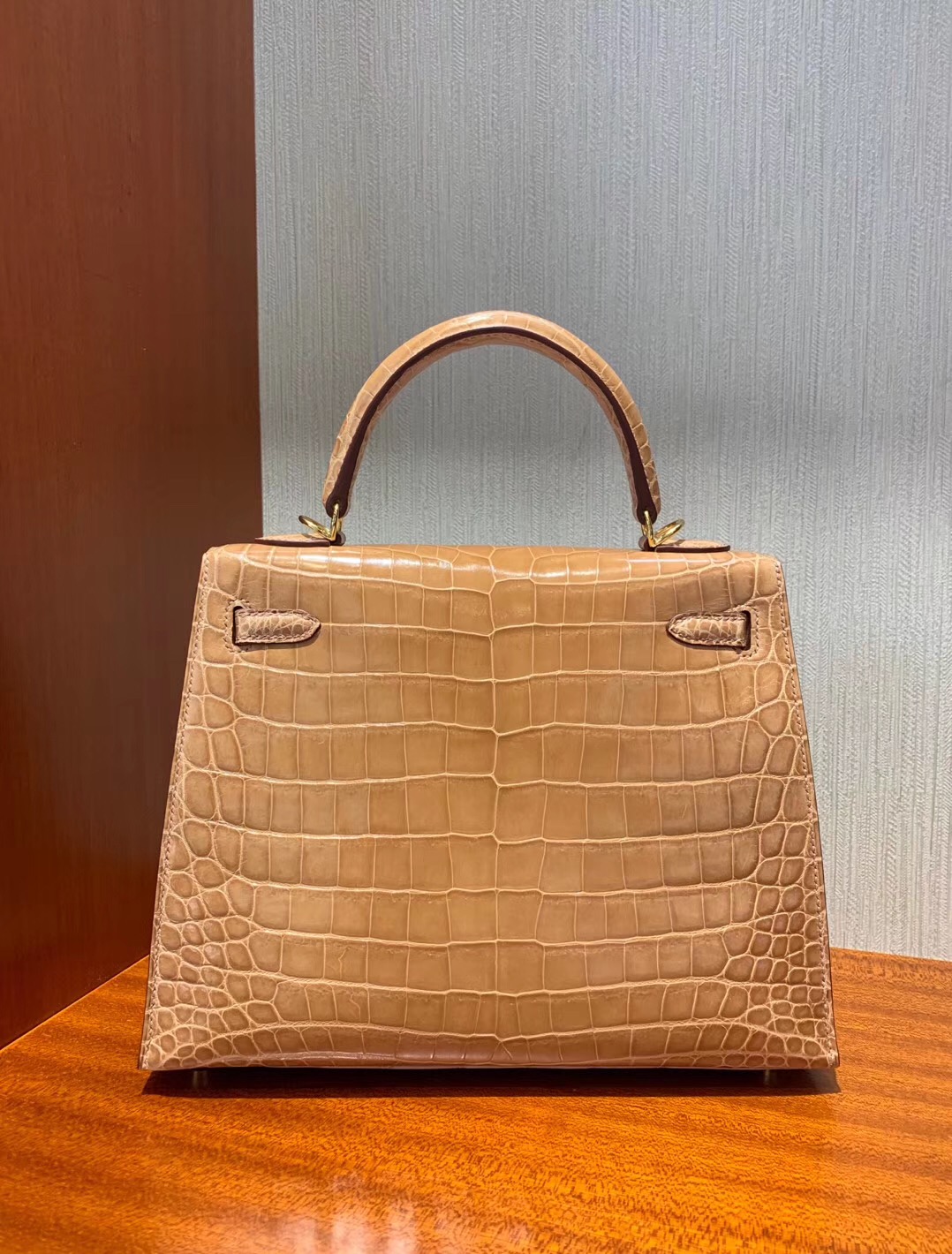 Hong Kong Hermes Kelly 25cm CK14杏色 beige 亮面兩點尼羅鱷魚