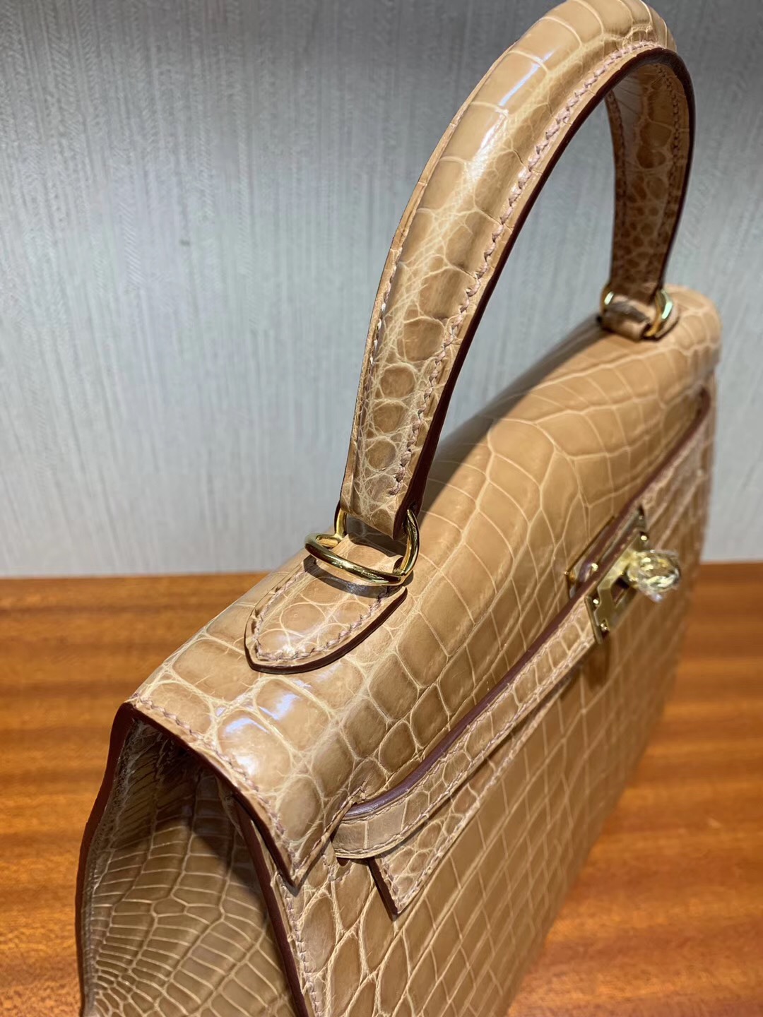 Hong Kong Hermes Kelly 25cm CK14杏色 beige 亮面兩點尼羅鱷魚