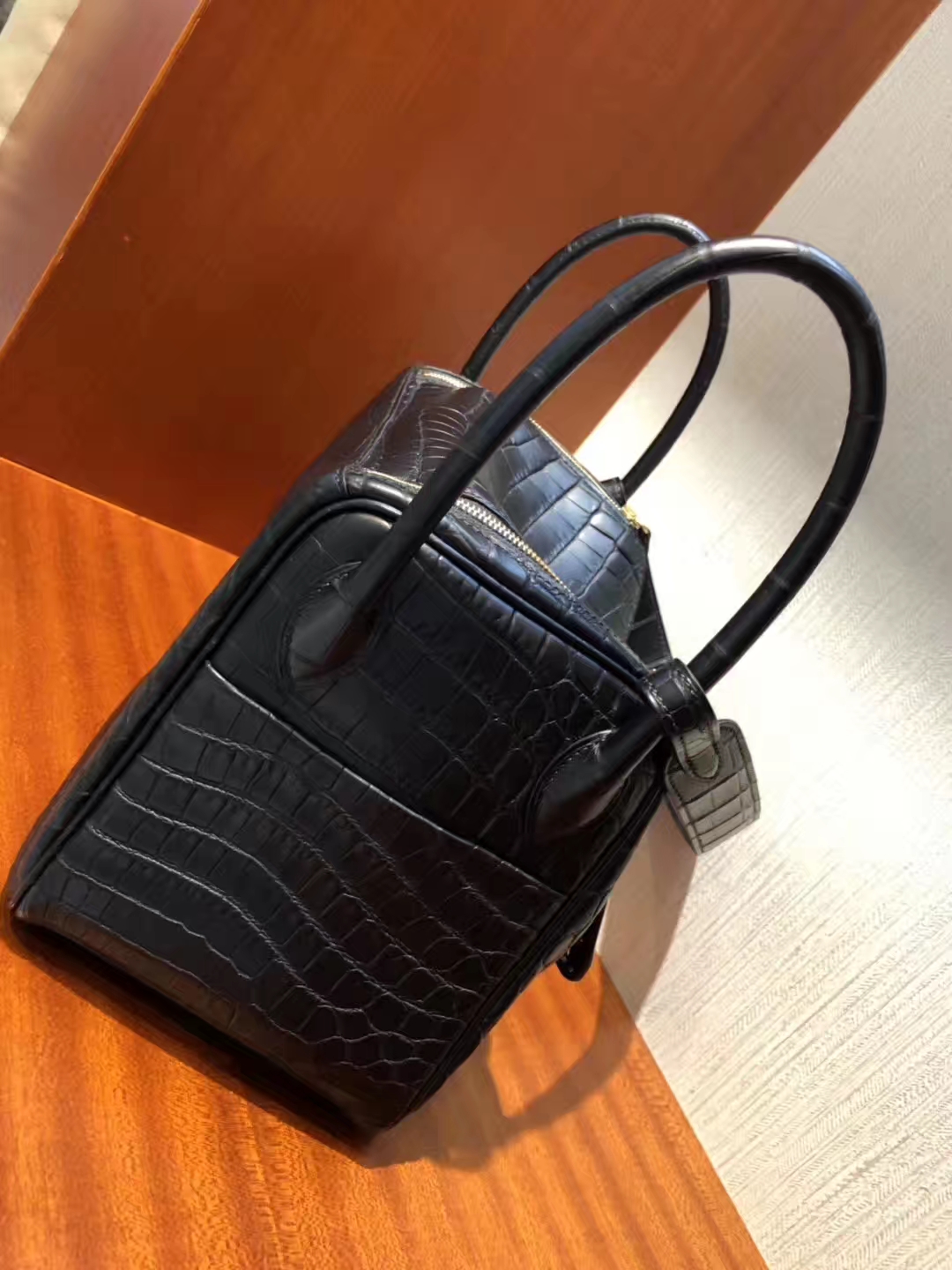 愛馬仕琳迪包定制Hermes lindy Bag 26 CK89黑色 Noir 霧面兩點鱷魚