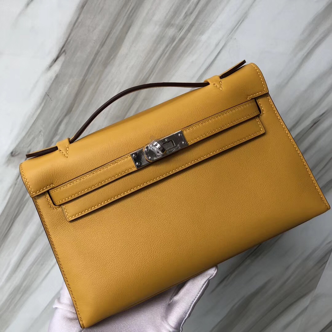 Hong Kong Hermès MiniKelly pochette 9D Jaune Amber琥珀黃 Swift calfskin