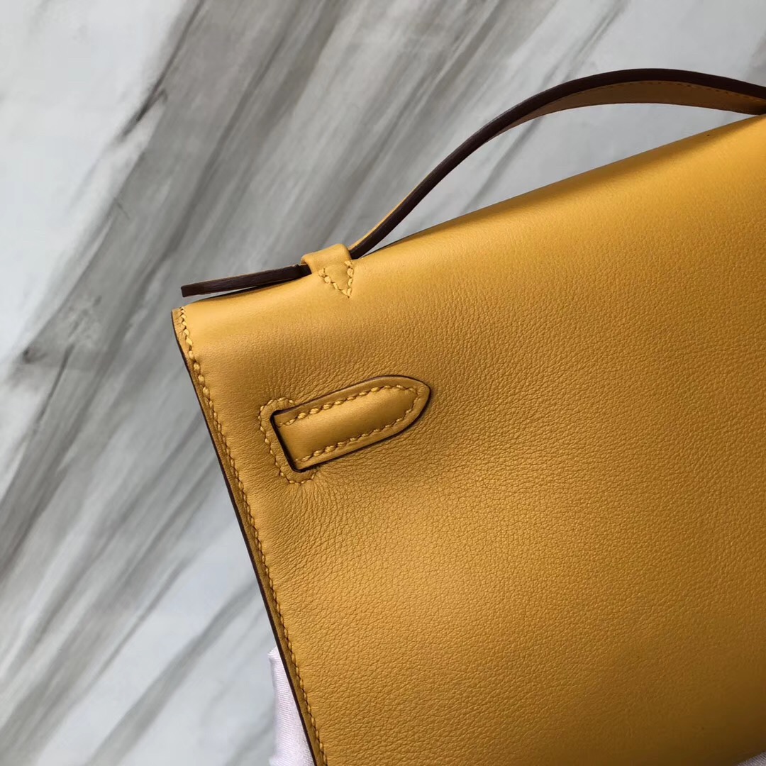 Hong Kong Hermès MiniKelly pochette 9D Jaune Amber琥珀黃 Swift calfskin