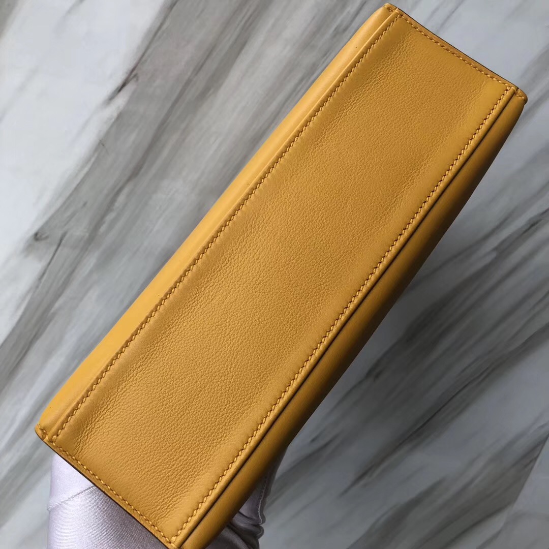 Hong Kong Hermès MiniKelly pochette 9D Jaune Amber琥珀黃 Swift calfskin