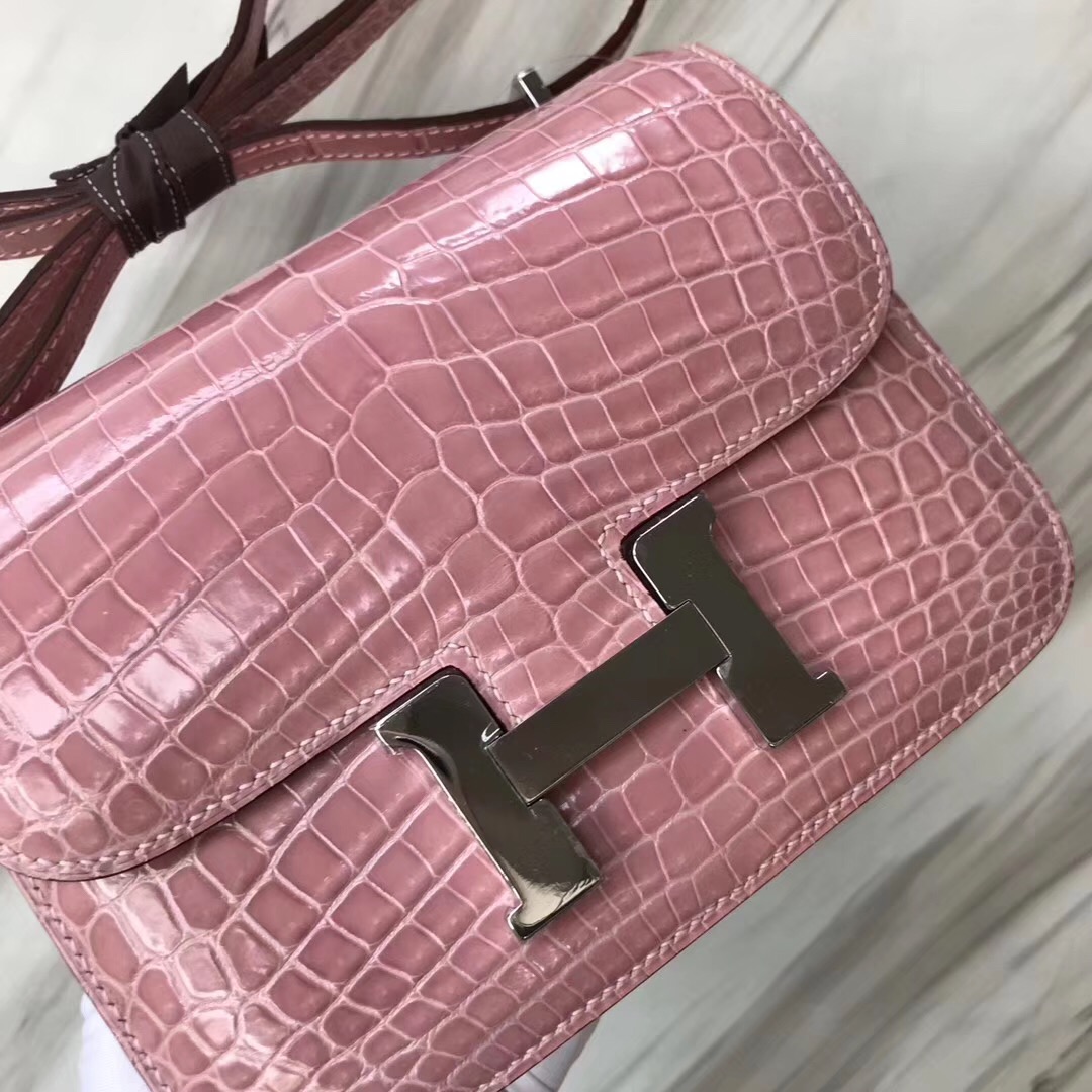 Hermes constance 19cm mini 1Q Rose Confetti 奶昔粉 Shiny nilo crocodile