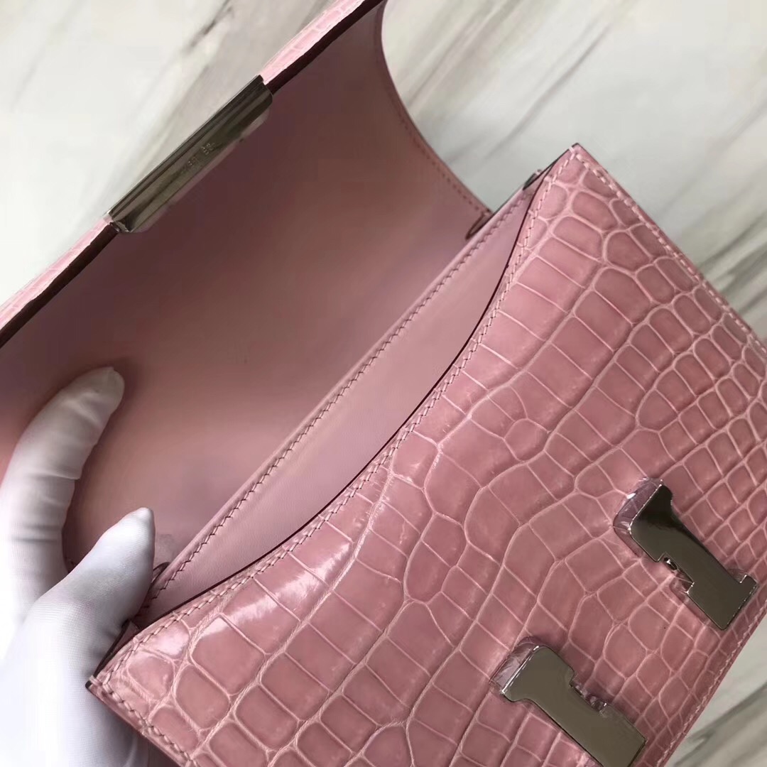 Hermes constance 19cm mini 1Q Rose Confetti 奶昔粉 Shiny nilo crocodile