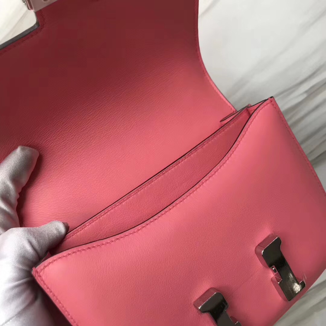 Hermes Constance 19cm Swift calfskin 8W Rose azalee 新唇膏粉