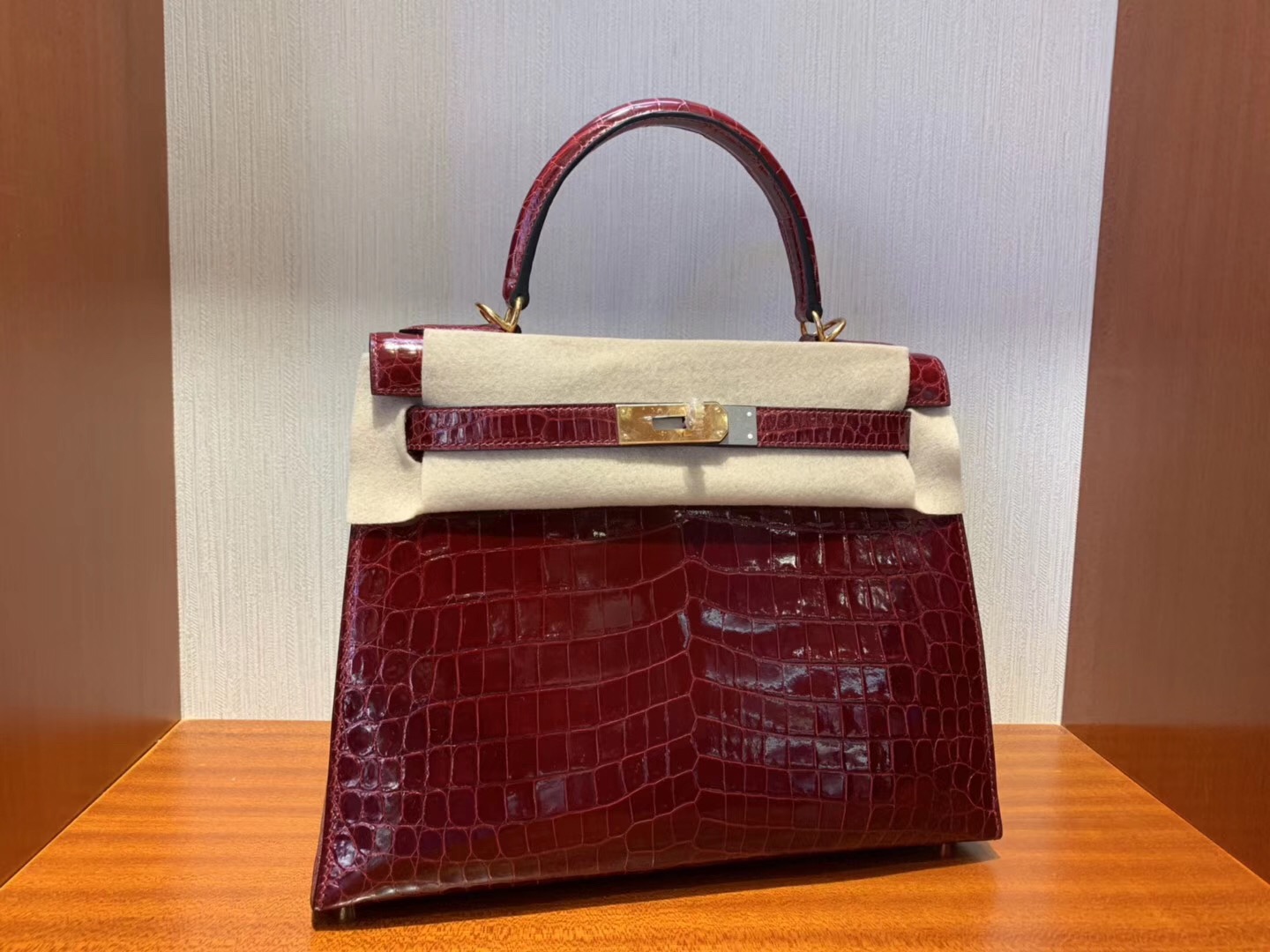 Hermes Kelly Bag 28cm F5勃艮第酒紅 Bourgogne 亮面兩點 尼羅鱷