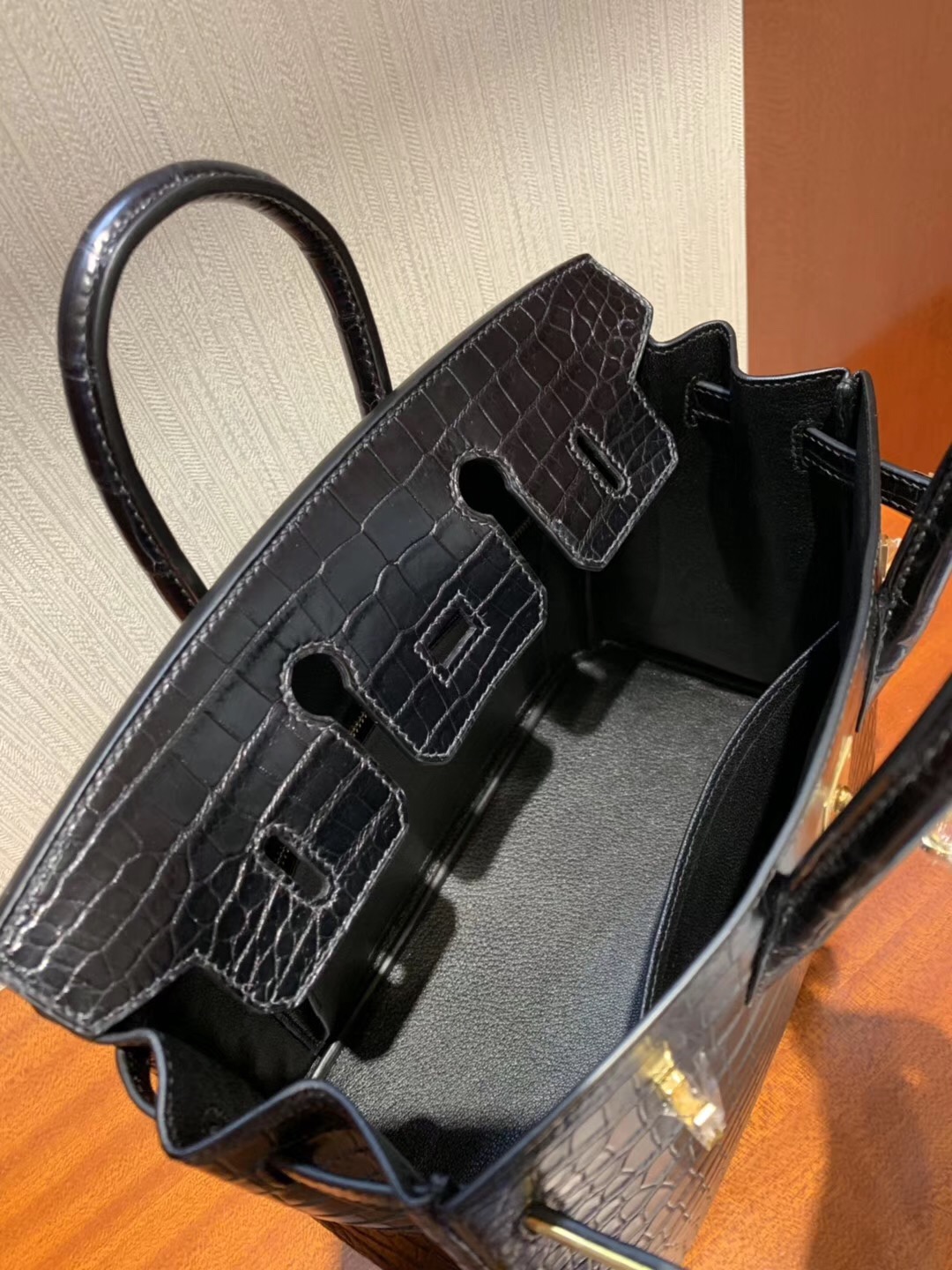 愛馬仕海港城專賣店 Hermes Birkin 30cm HCP霧面倒V 野生灣鱷  CK89黑色 Noir