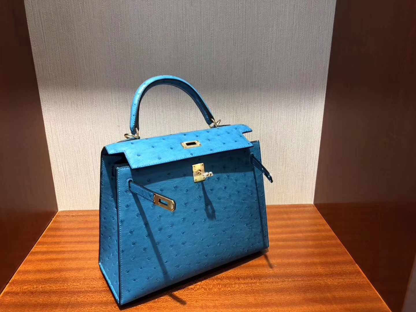 愛馬仕臺灣臺北專賣店 Hermes Kelly 25cm 7W Blue izmir 伊茲密爾藍南非鴕鳥皮