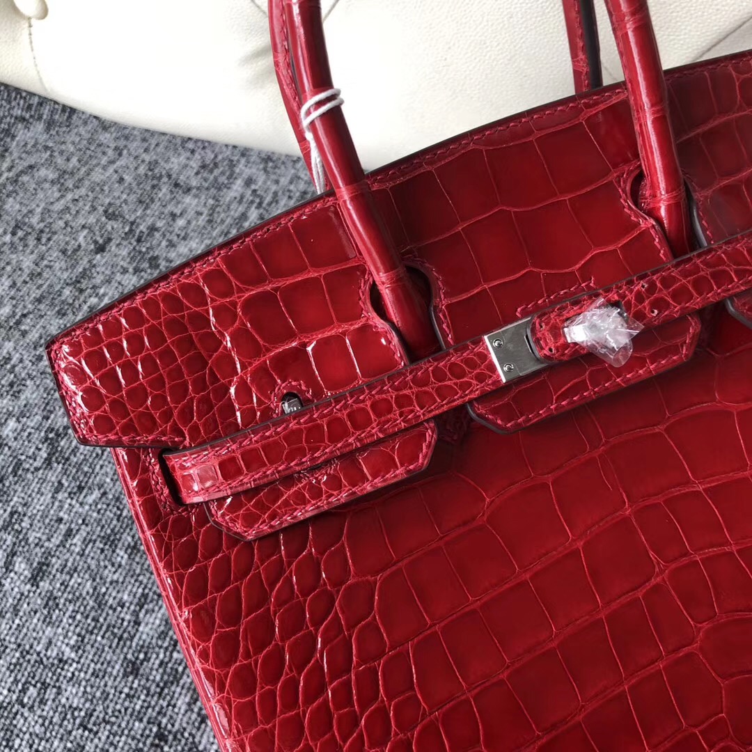 愛馬仕臺北寶麗廣場專賣店 Taiwan Hermes Birkin 25cm 美洲鱷 CK95法拉利紅 Braise