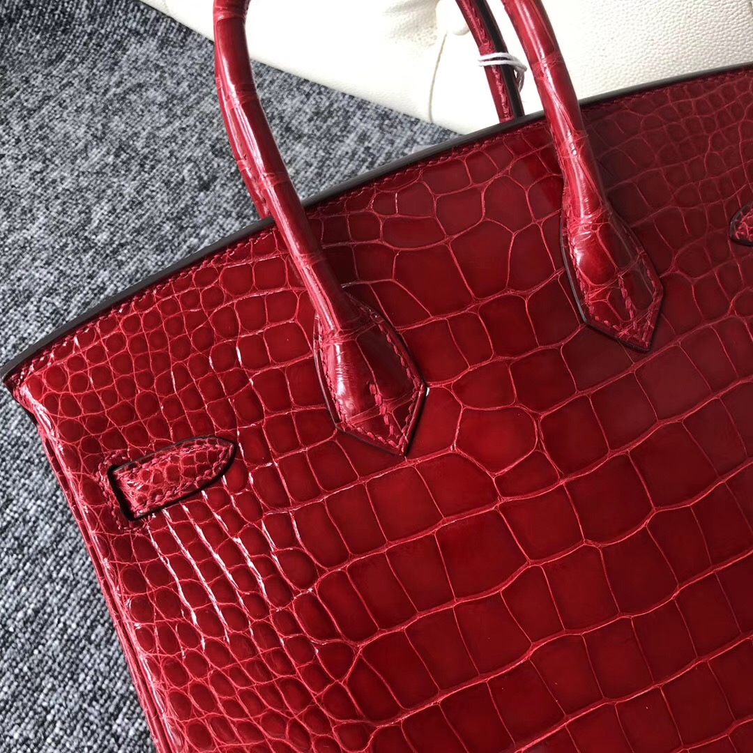 愛馬仕臺北寶麗廣場專賣店 Taiwan Hermes Birkin 25cm 美洲鱷 CK95法拉利紅 Braise