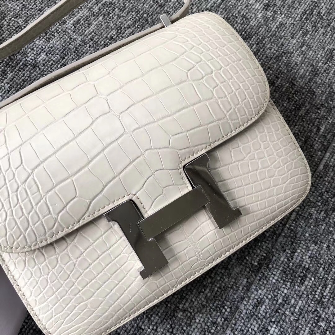 Hermes Constance 19cm 8L奶油白 Beton Matte alligator crocodile美洲鱷