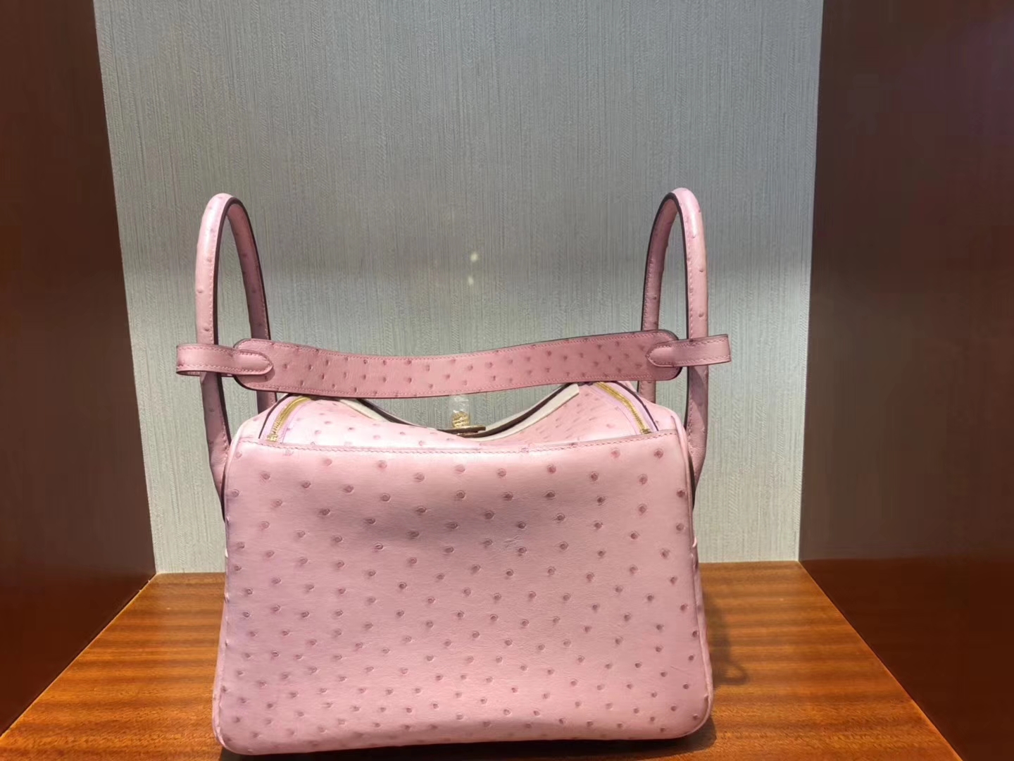 Taiwan Hermes lindy 26cm 1Q Rose Confetti 奶昔粉 Ostrich 南非鴕鳥皮