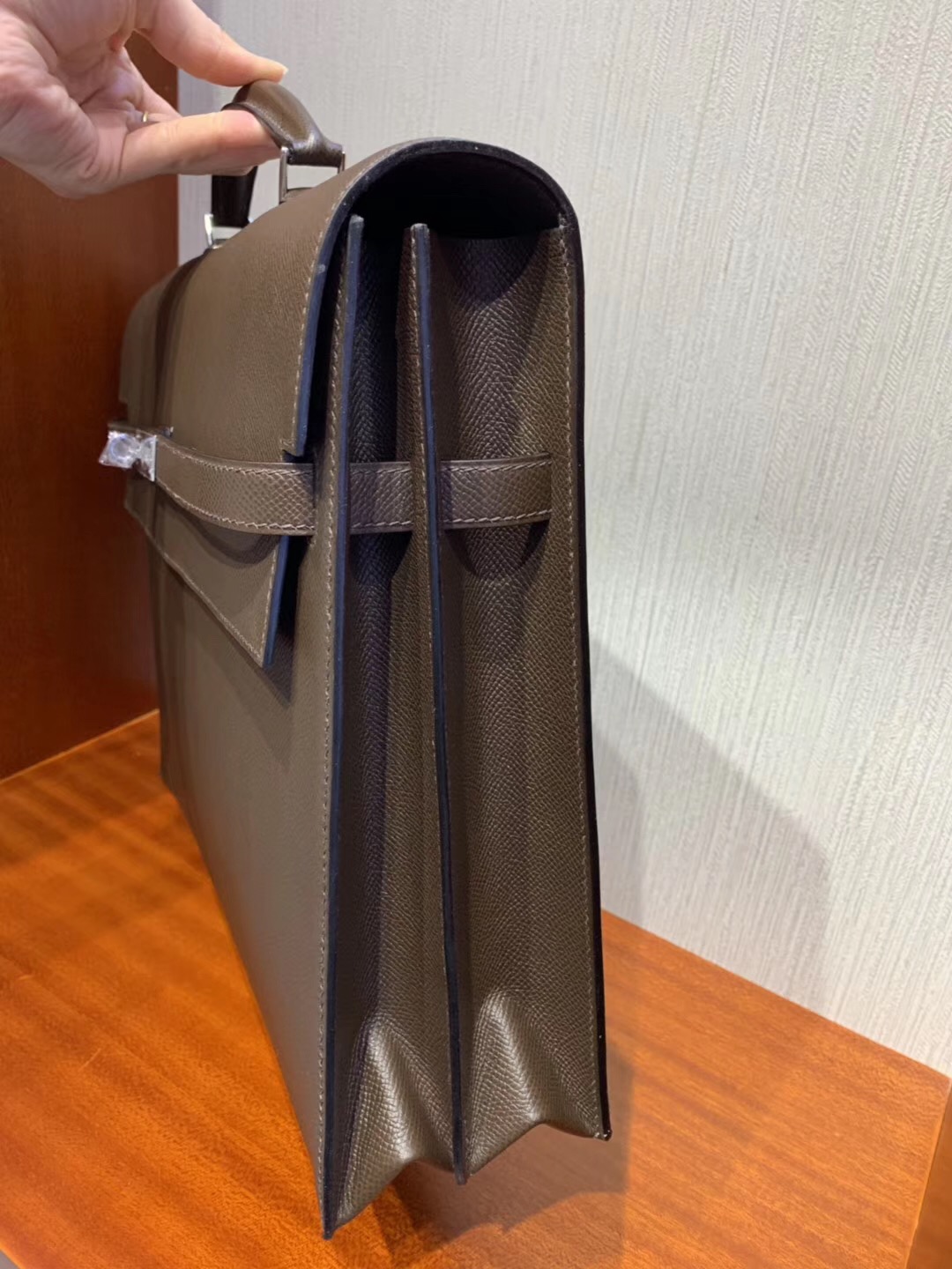 愛馬仕公文包圖片價格 Hermes Kelly Depeches 38cm CK47巧克力色