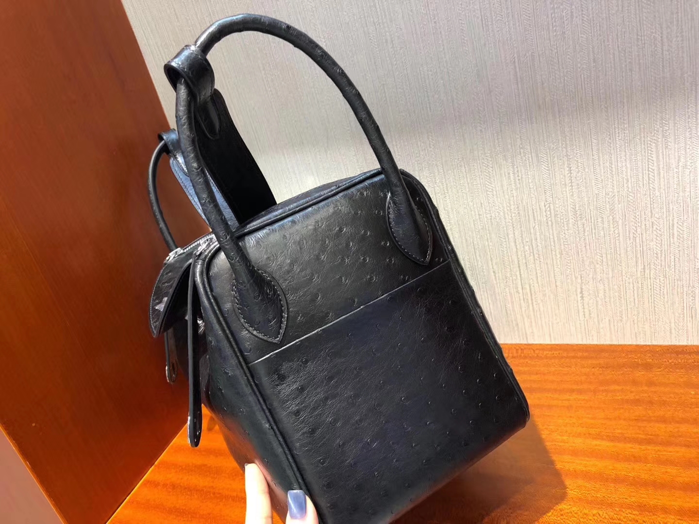 香港太古廣場專愛馬仕专賣店 Hong Kong Hermes lindy 30cm Ostrich CC89