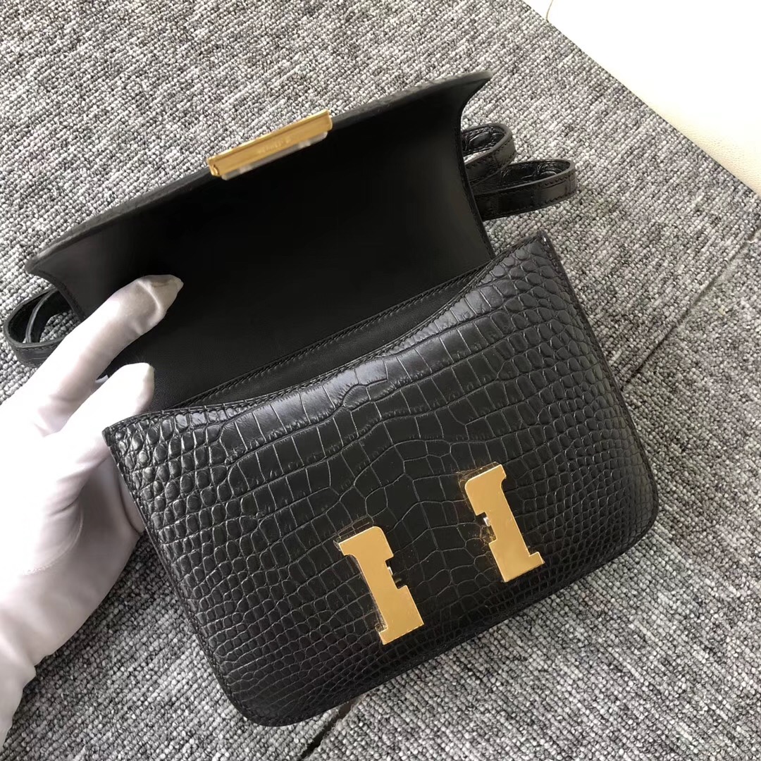 Hermes South Korea Constance 19cm alligator crocodile CK89黑色 Noir