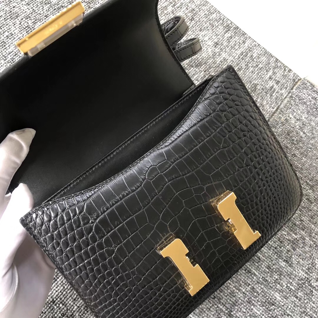 Hermes South Korea Constance 19cm alligator crocodile CK89黑色 Noir