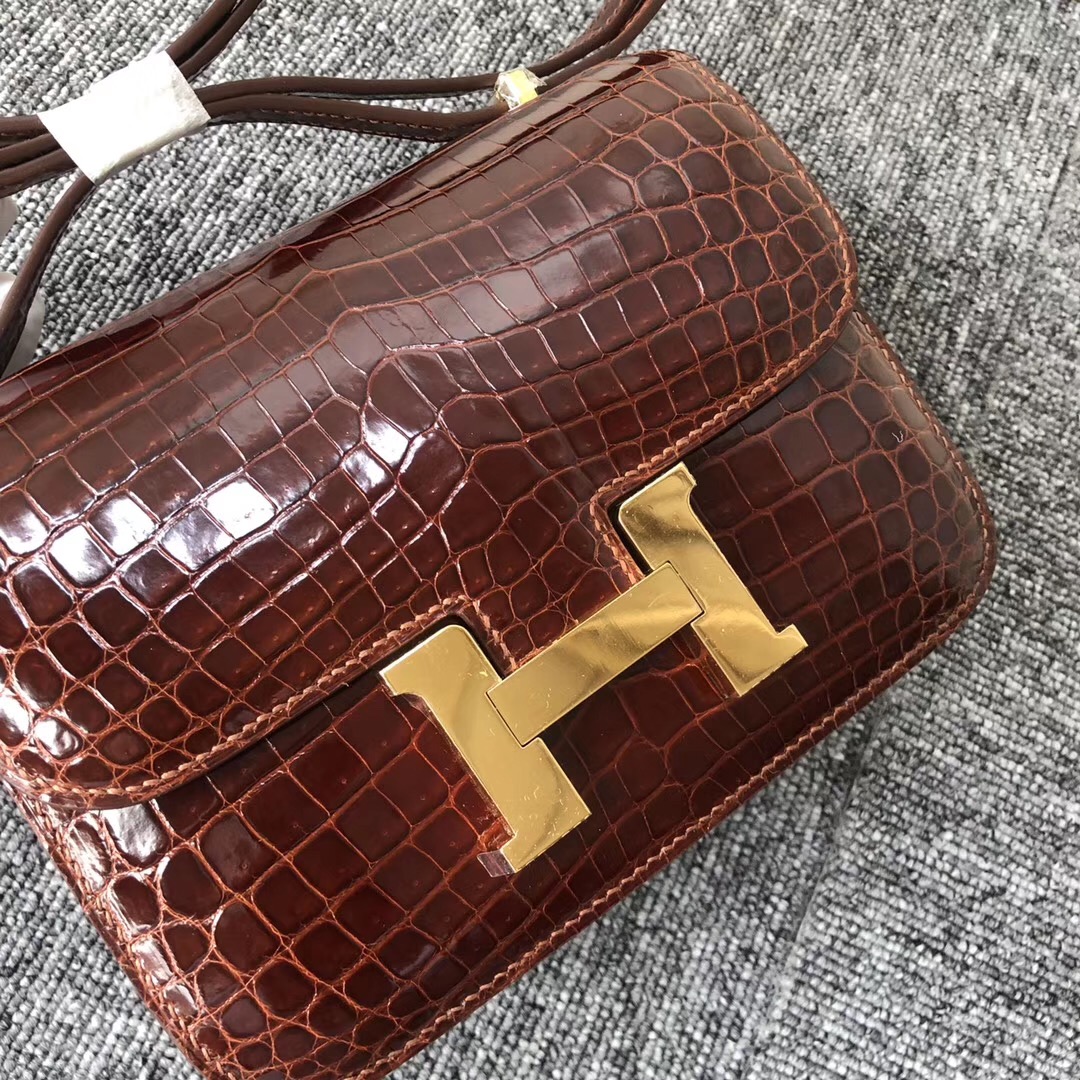 愛馬仕韓國首爾狎鷗亭總店專賣店 Hermes Constance 19cm CC31蜜糖棕色 尼羅鱷