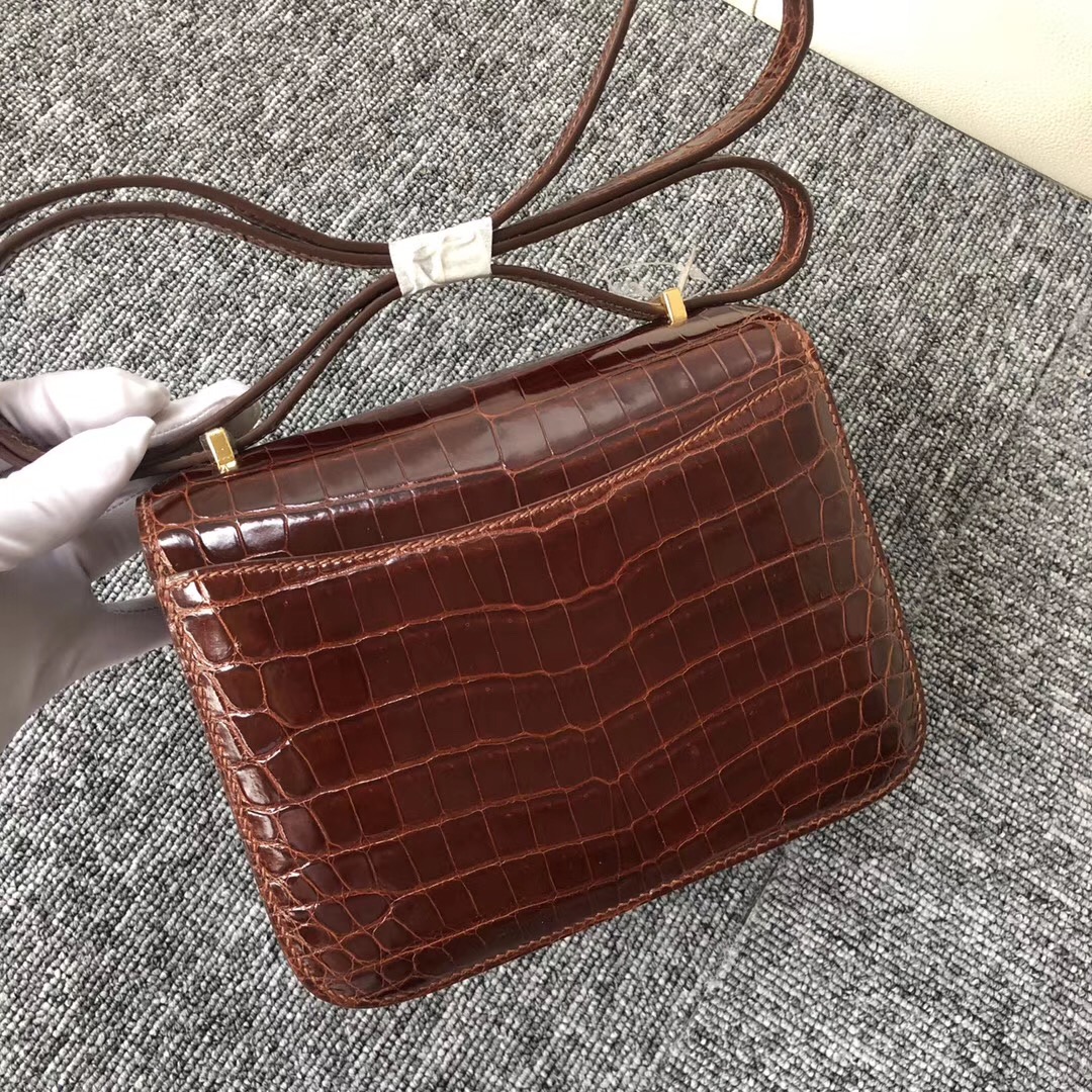 愛馬仕韓國首爾狎鷗亭總店專賣店 Hermes Constance 19cm CC31蜜糖棕色 尼羅鱷