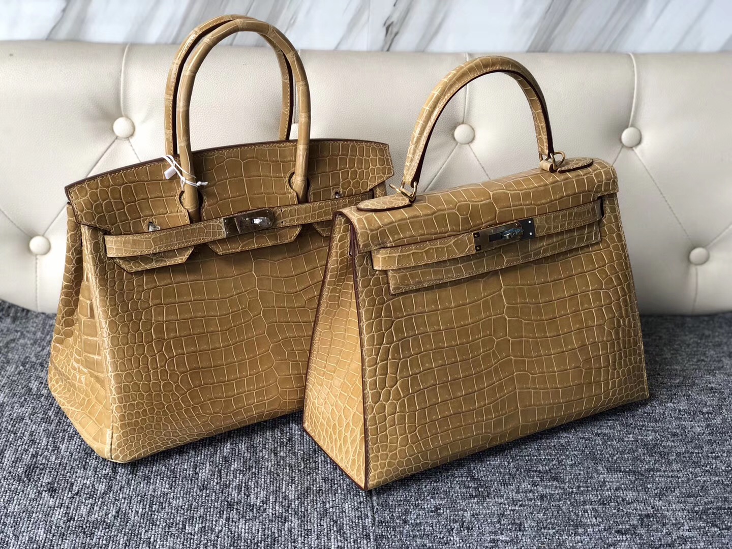 臺灣高雄凱莉包價格 Hermes Kelly 28cm 1C Poussiere淺杏色 HCP倒V 野生灣鱷