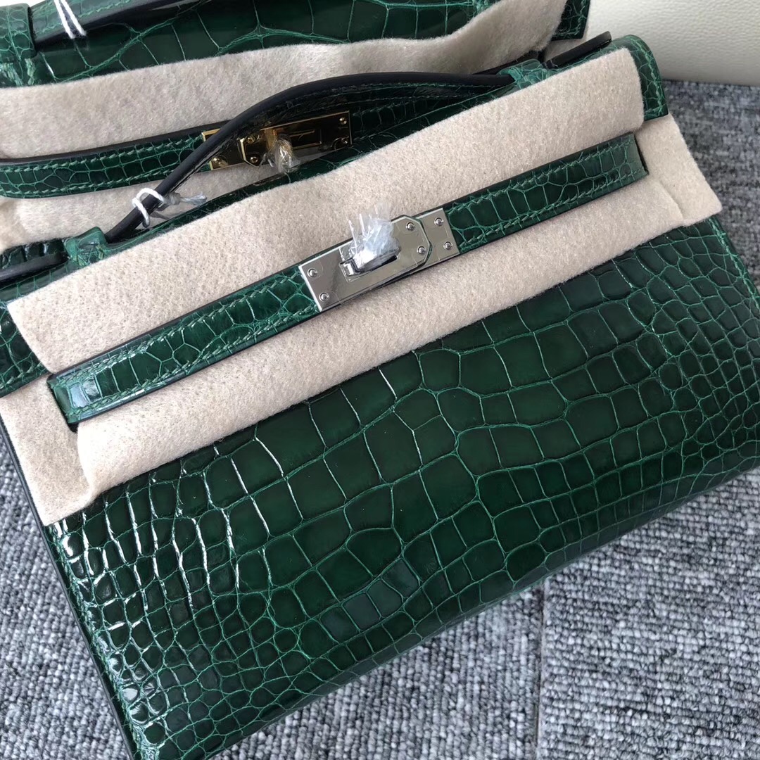 全球奢侈時尚品牌愛馬仕(Hermes)旗艦店 MiniKelly pochette CK67祖母綠 Vert Fonce