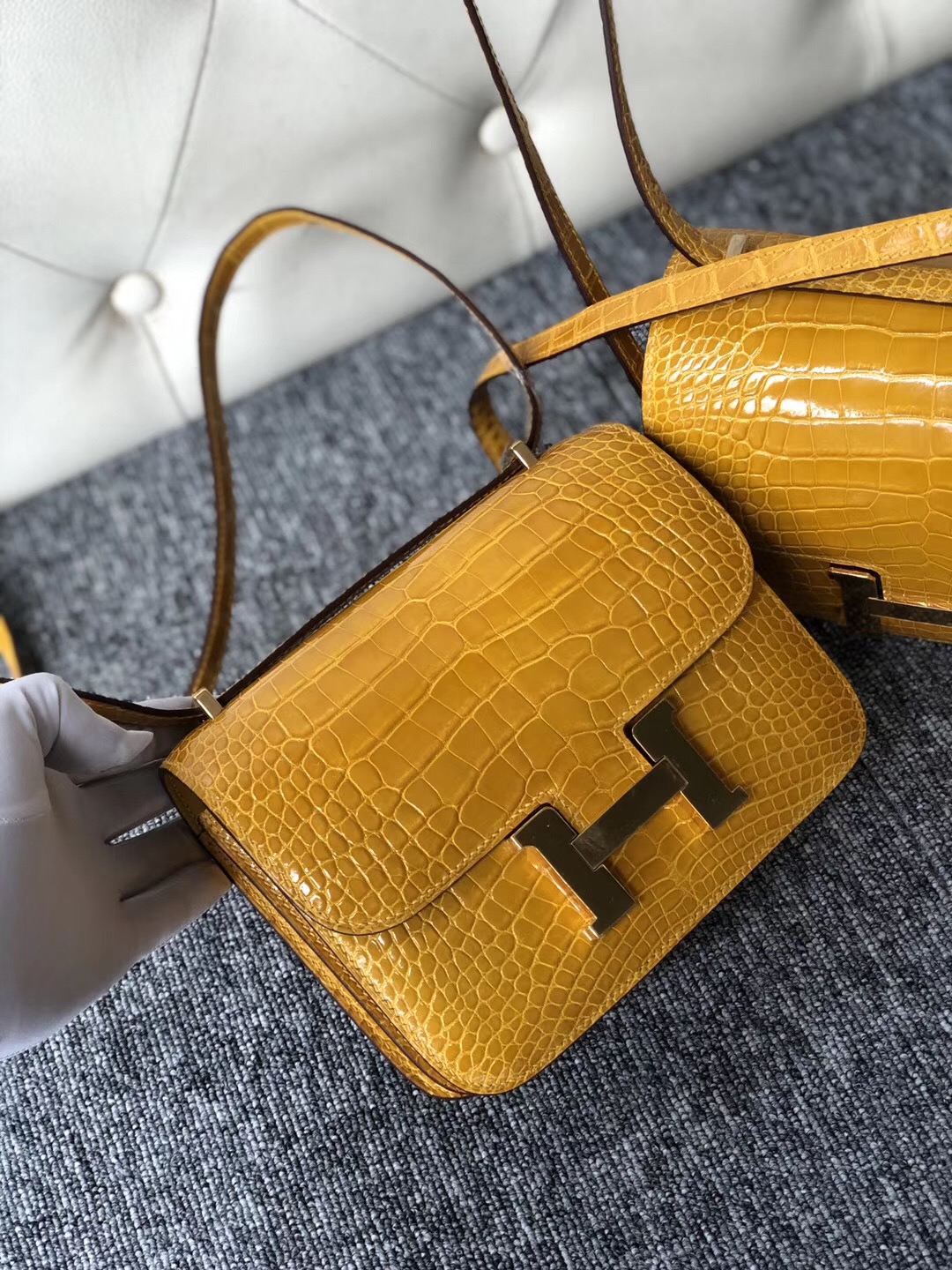 澳門壹號廣場愛馬仕G13-15號店 Hermes Constance 24cm 9D 琥珀黃 Jaune Amber