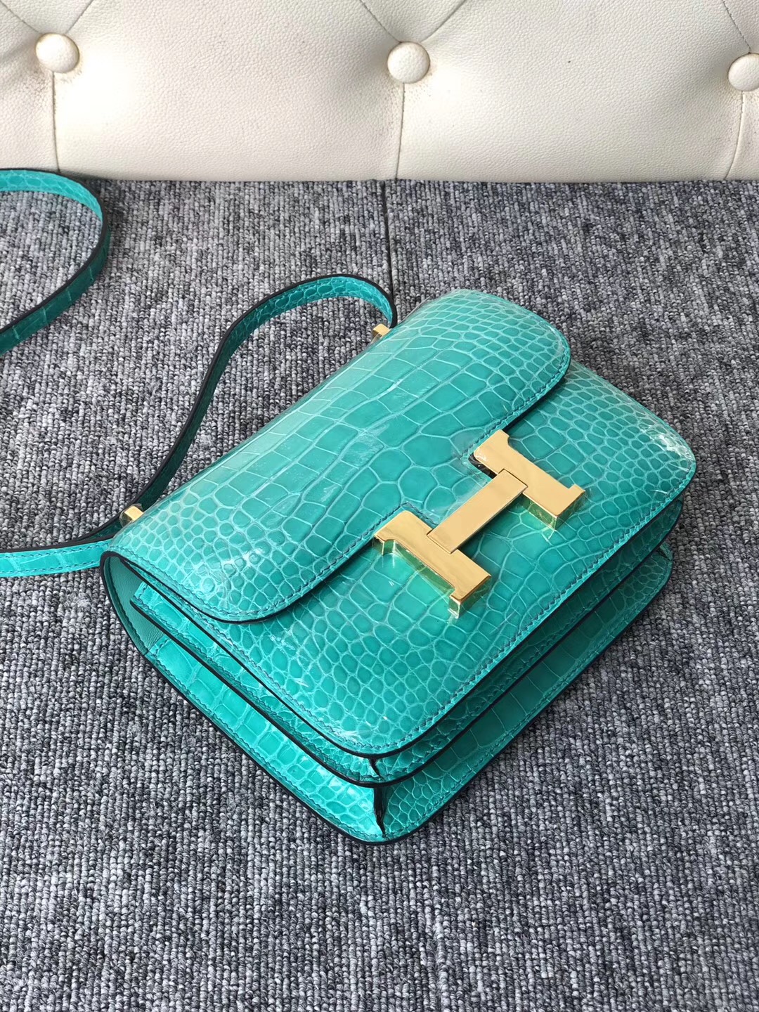 愛馬仕康康19官方售價 Hermes Constance 19cm O6帝王綠 Vert Jade