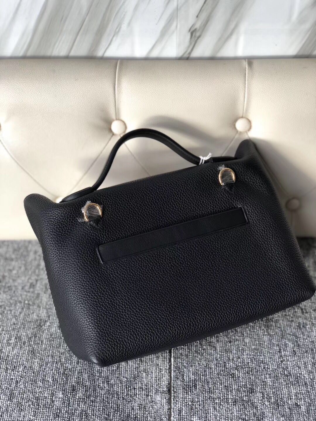 Taiwan、Singapore、Hong Kong Hermes kelly 24/24 price CK89 Noir