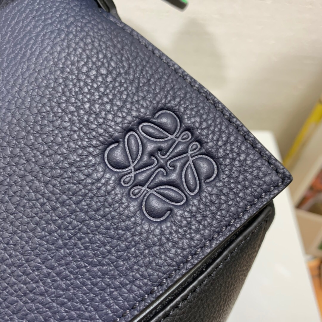 臺灣羅意威官網 LOEWE 大號 Puzzle Large Bag Deep Blue/Green