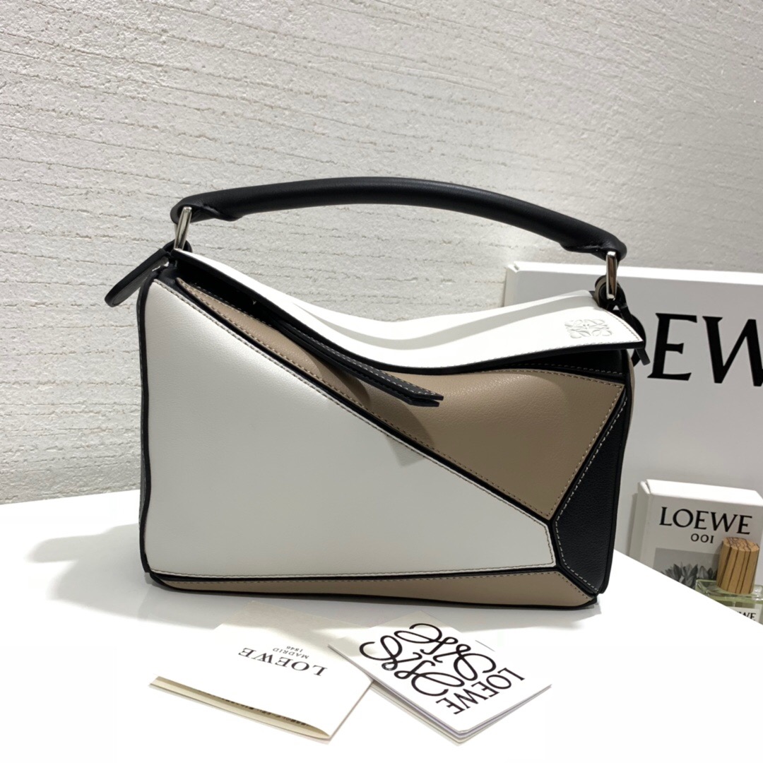 羅意威puzzle中號小號尺寸對比 LOEWE Puzzle Rugby Small Bag