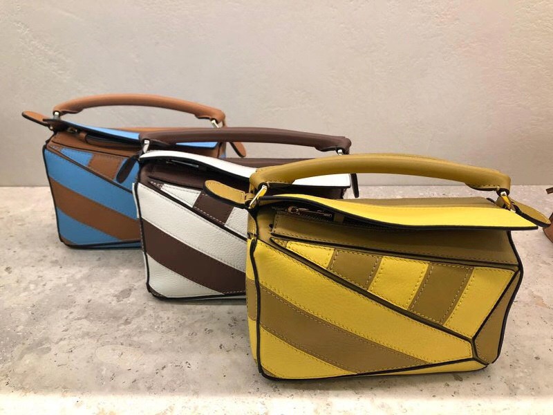 臺灣臺北市羅意威 LOEWE Puzzle Rugby Mini Bag Tan/Sky Blue