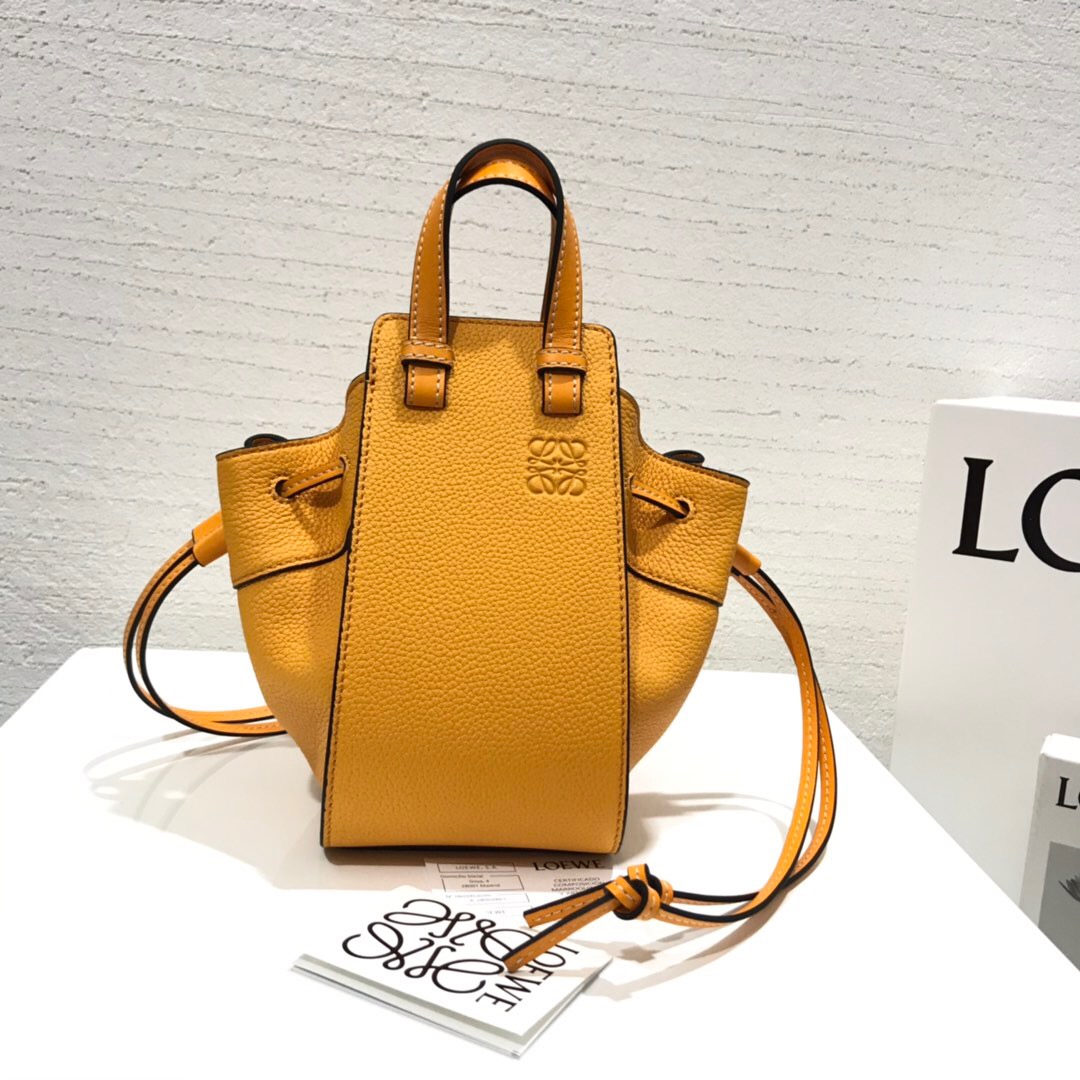 羅意威吊床包價格及圖片Loewe Hammock Drawstring Mini Bag 黄色