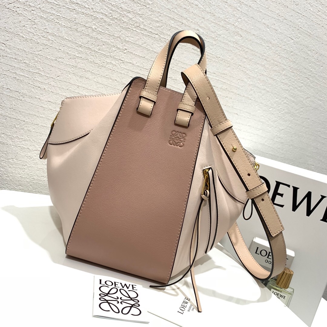 香港羅意威吊床包價格及圖片 Loewe Hammock Small Bag 藕粉拼色