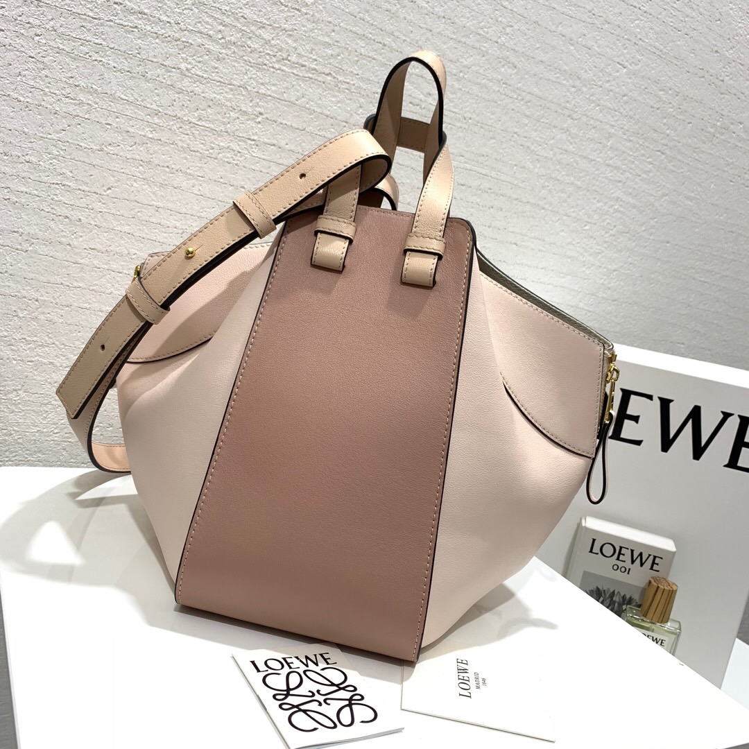 香港羅意威吊床包價格及圖片 Loewe Hammock Small Bag 藕粉拼色