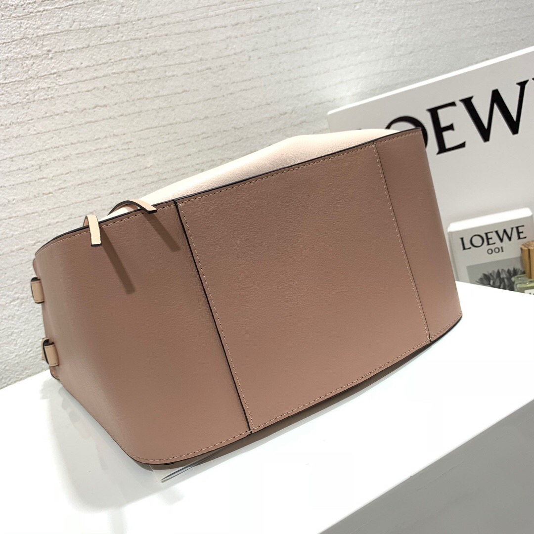 香港羅意威吊床包價格及圖片 Loewe Hammock Small Bag 藕粉拼色