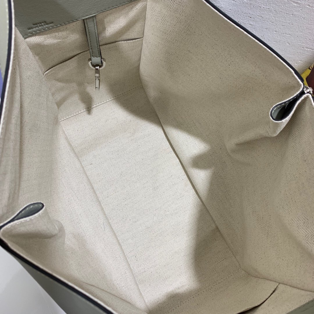 羅意威吊床小號和中號 Loewe Hammock Small Bag Light Oat/Sage