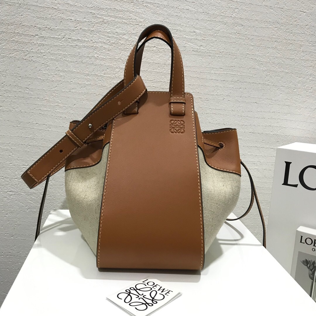 loewe吊床包 羅意威女包價格 Loewe Hammock Small Bag