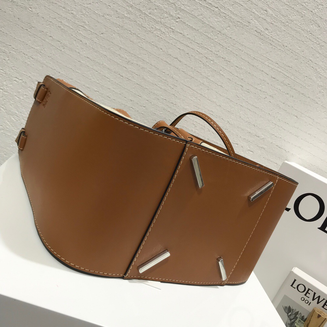 loewe吊床包 羅意威女包價格 Loewe Hammock Small Bag