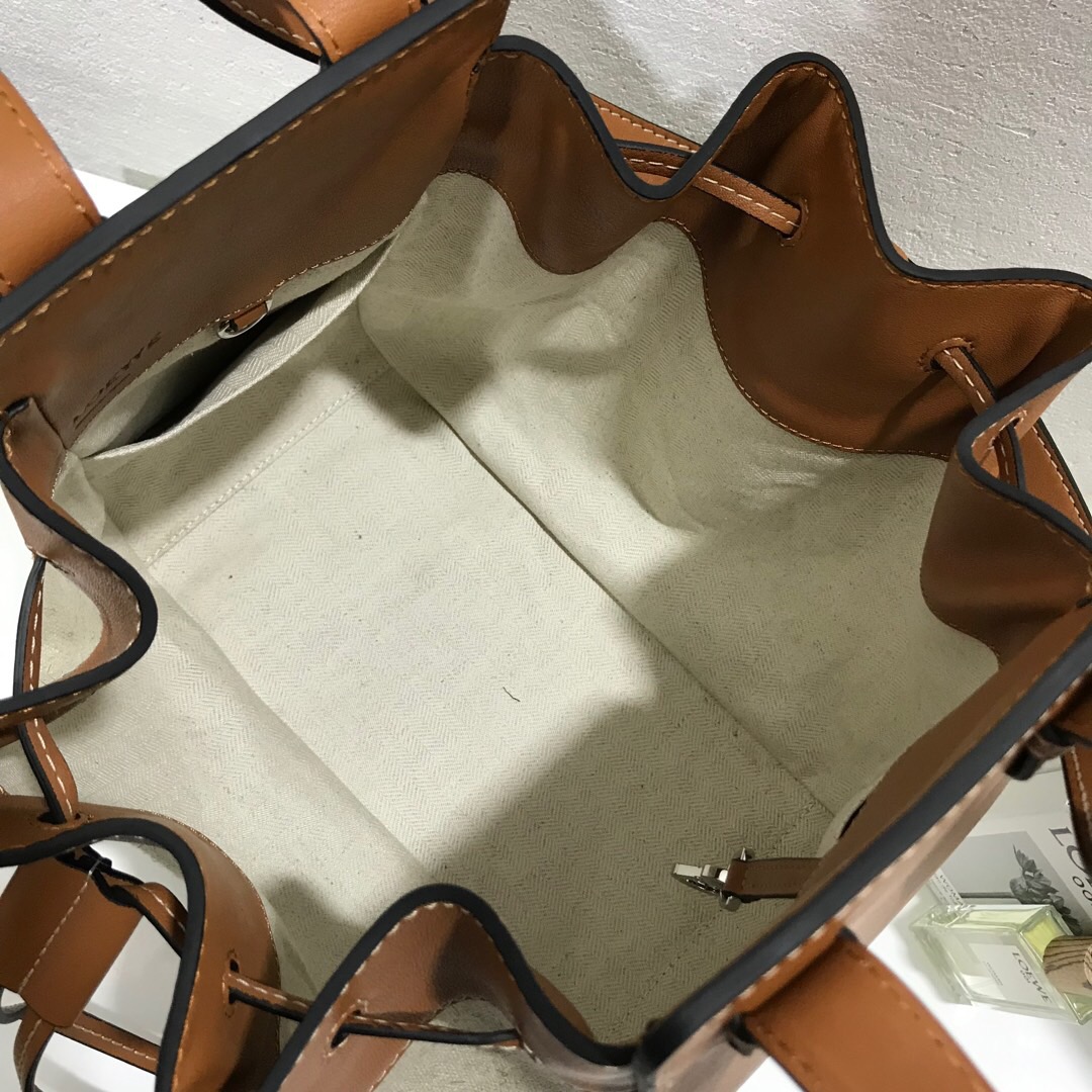 loewe吊床包 羅意威女包價格 Loewe Hammock Small Bag