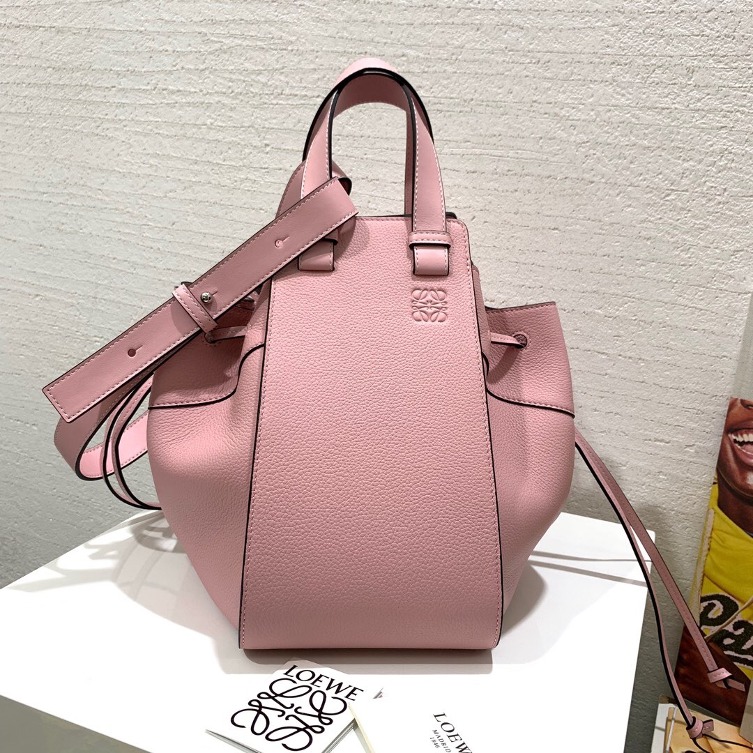 羅意威香港官網 吊床包價格 Loewe Hammock Small Bag Pastel Pink