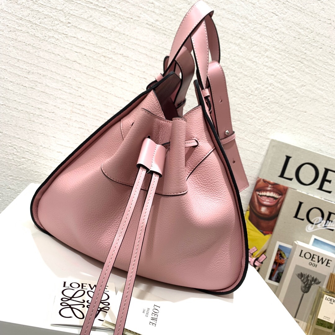 羅意威香港官網 吊床包價格 Loewe Hammock Small Bag Pastel Pink