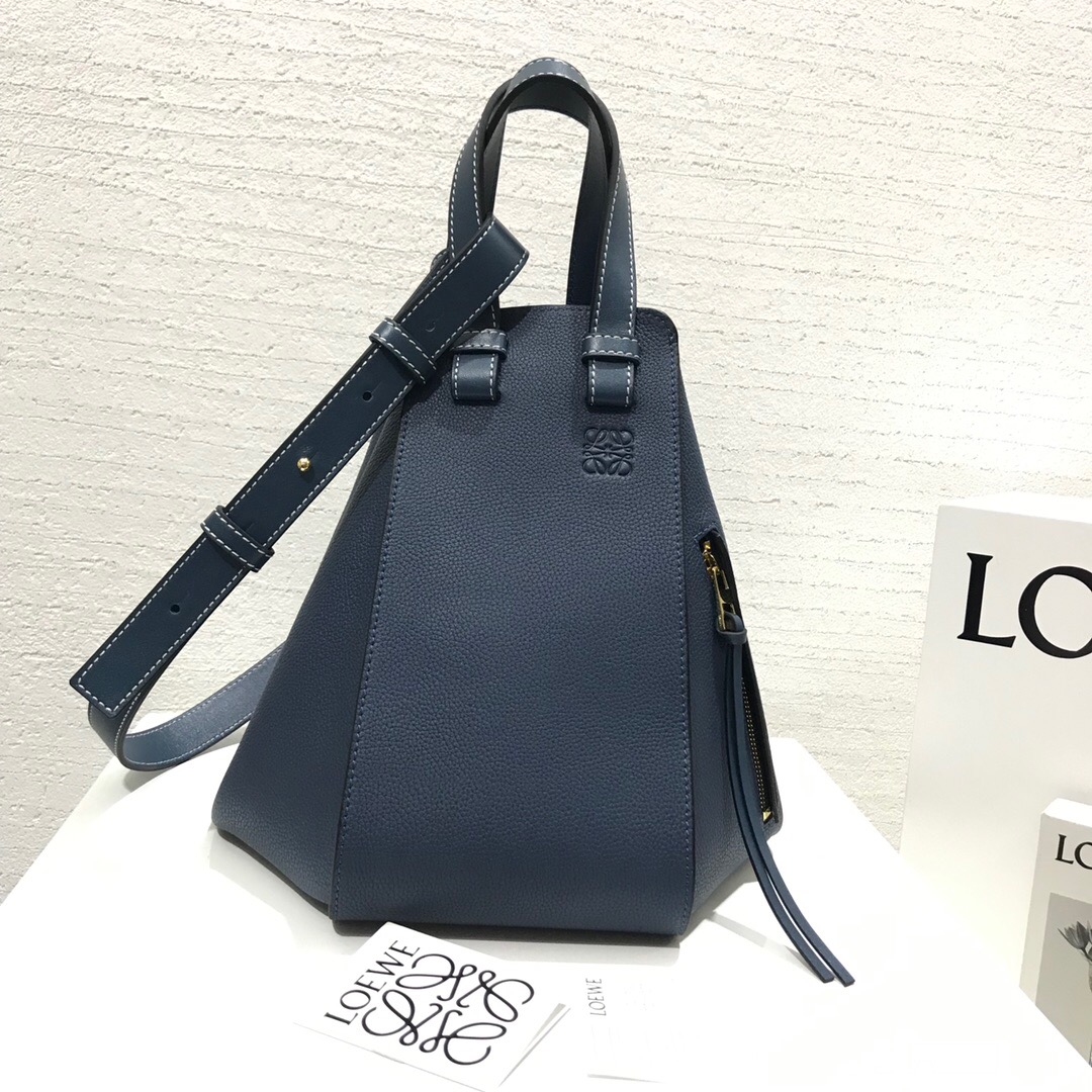 羅意威官網女包圖片 Loewe Hammock Small Bag Steel Blue