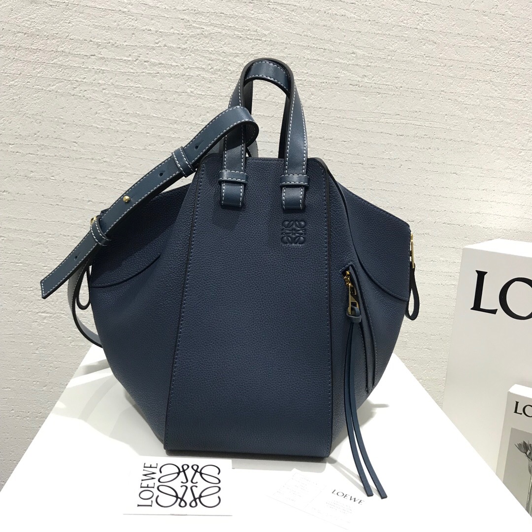 羅意威官網女包圖片 Loewe Hammock Small Bag Steel Blue