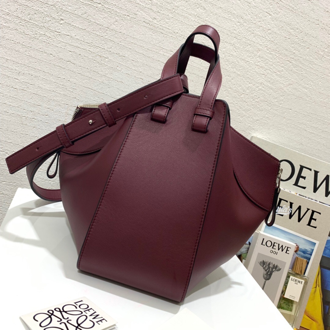 羅意威香港官網價格表 Loewe Hammock Small Bag